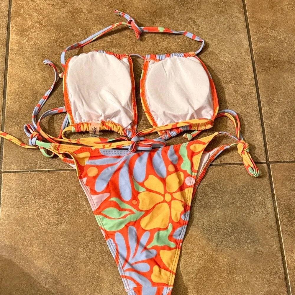 Samiol Medium orange Floral Bikini Set